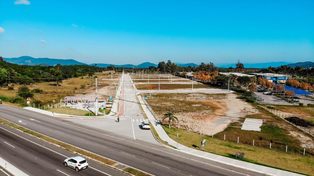 Terreno-Codigo-1335-a-Venda-no-bairro-Canasvieiras-na-cidade-de-Florianópolis