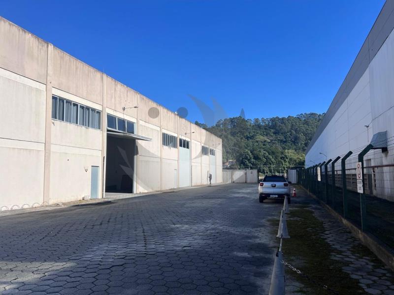 Depósito-Galpão-Armazém para alugar, 1000m² - Foto 1