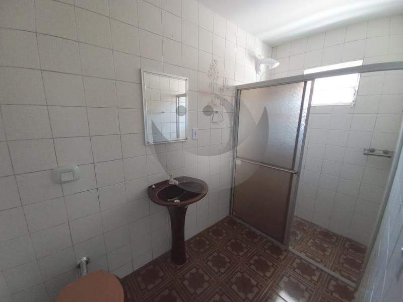 Casa para alugar com 3 quartos, 100m² - Foto 14