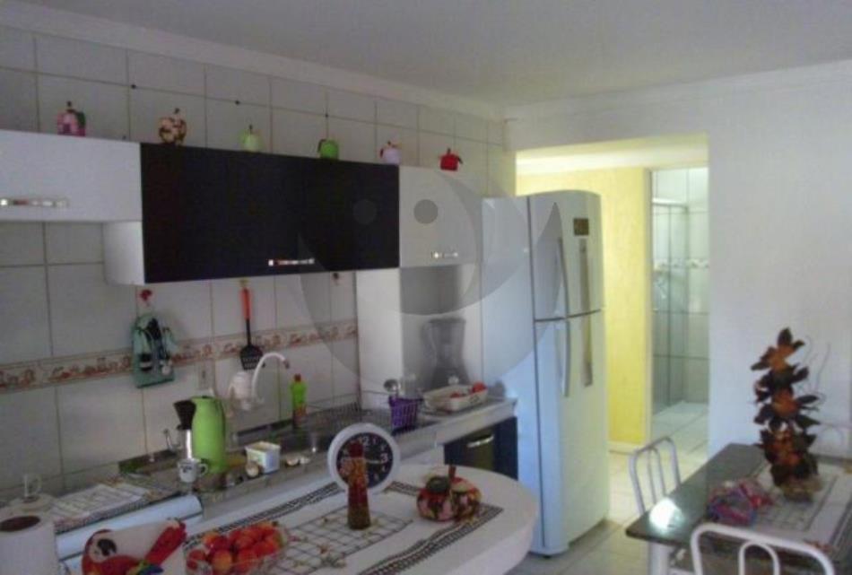 Casa à venda com 4 quartos, 130m² - Foto 5