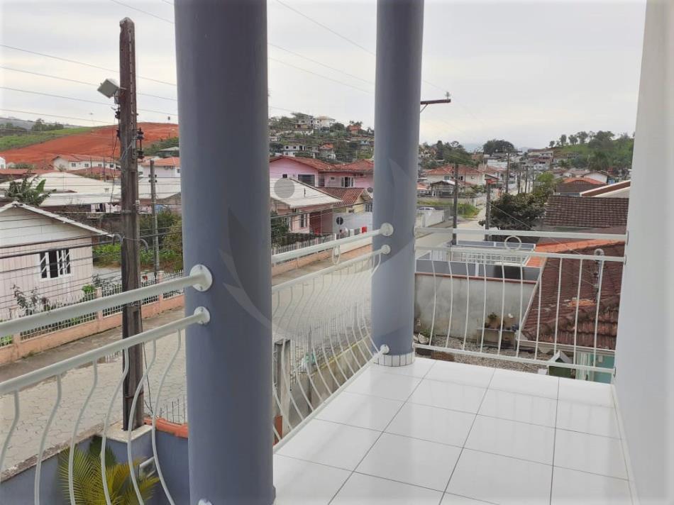 Casa à venda com 4 quartos, 200m² - Foto 15