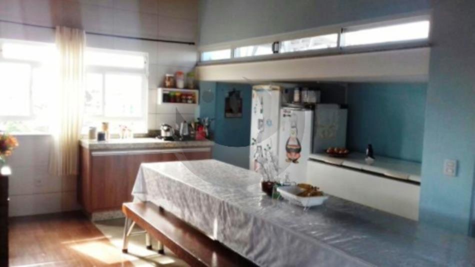 Apartamento à venda com 3 quartos, 216m² - Foto 6