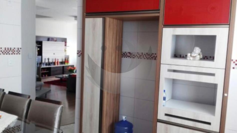 Apartamento à venda com 3 quartos, 216m² - Foto 7