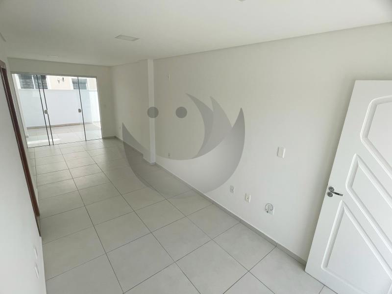 Casa para alugar com 2 quartos, 74m² - Foto 4