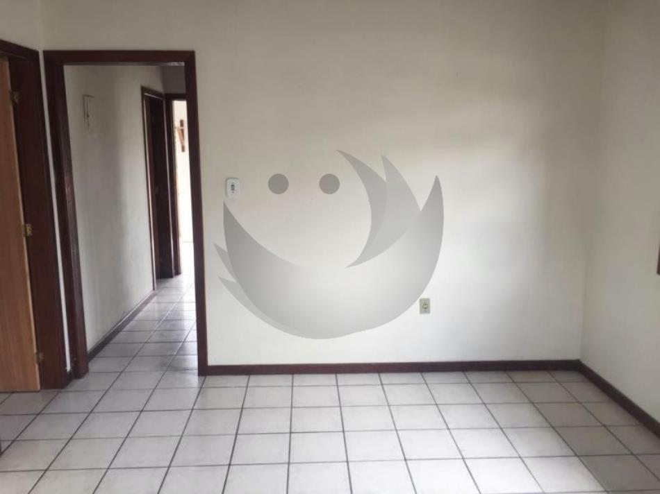 Casa à venda com 5 quartos, 180m² - Foto 6