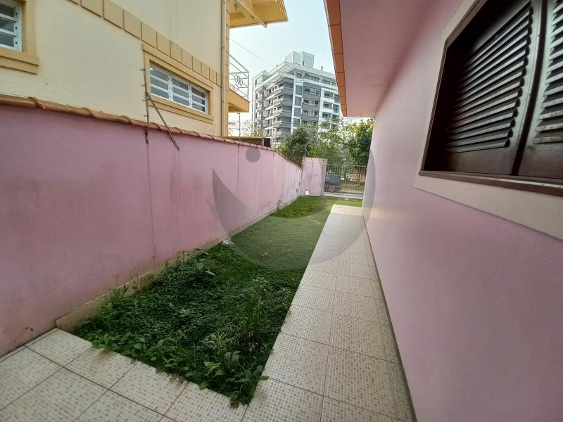 Casa à venda com 3 quartos, 145m² - Foto 8