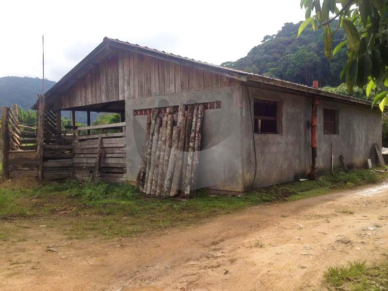 Fazenda à venda com 2 quartos, 27000m² - Foto 17