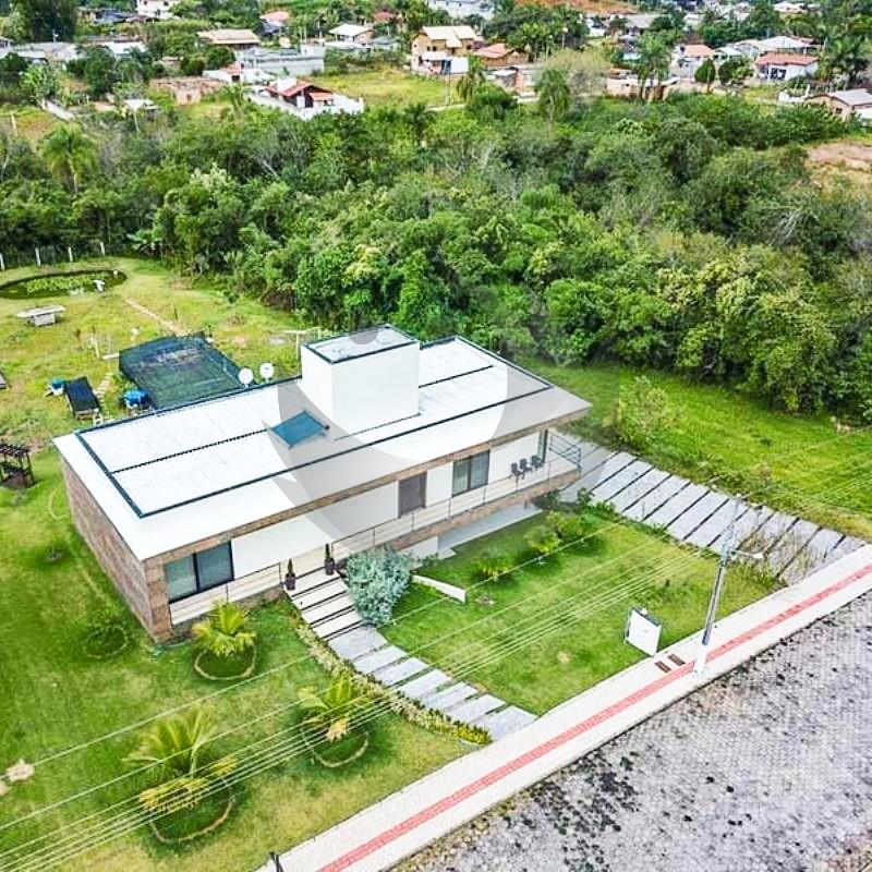 Casa à venda com 3 quartos, 242m² - Foto 3