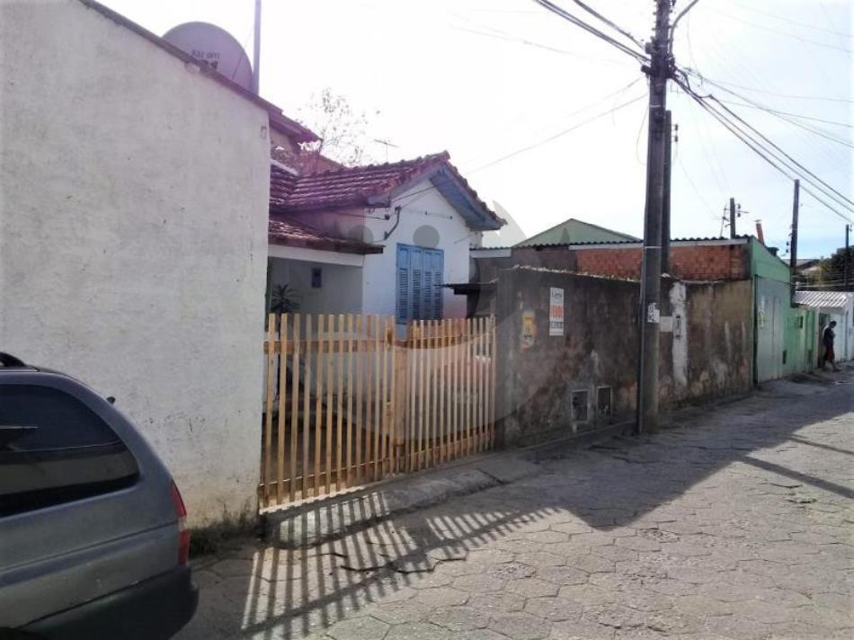 Casa à venda com 2 quartos, 70m² - Foto 5