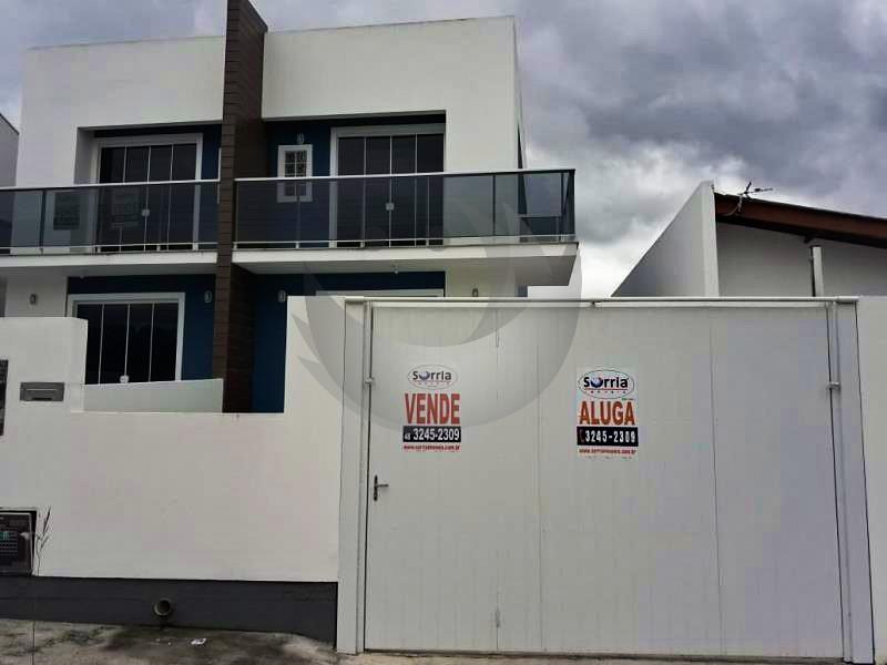 Casa à venda com 2 quartos, 150m² - Foto 2