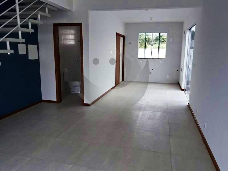 Casa à venda com 2 quartos, 150m² - Foto 5