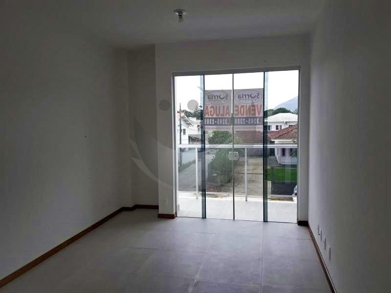 Casa à venda com 2 quartos, 150m² - Foto 11