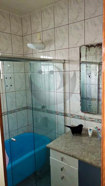 Casa à venda com 3 quartos, 300m² - Foto 5