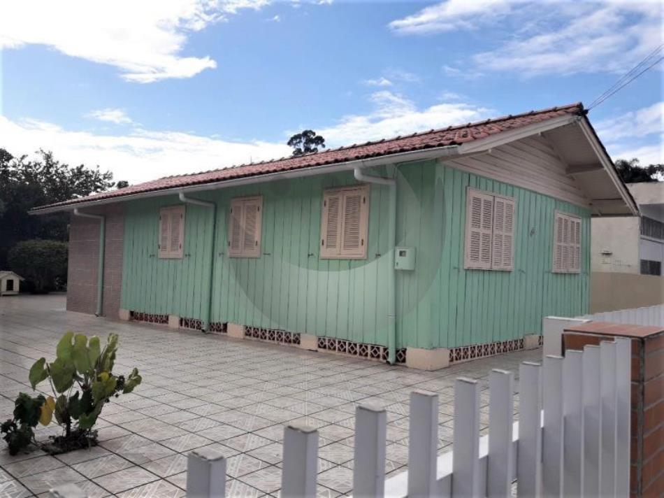 Casa à venda com 3 quartos, 90m² - Foto 2