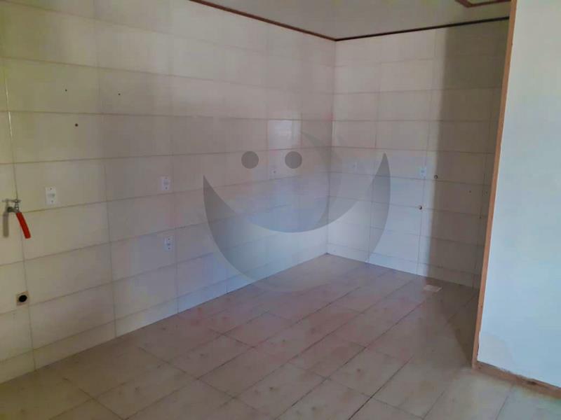 Casa à venda com 5 quartos, 300m² - Foto 11