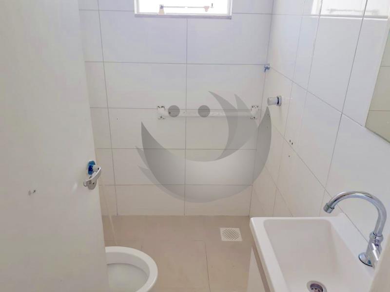 Casa à venda com 5 quartos, 300m² - Foto 13