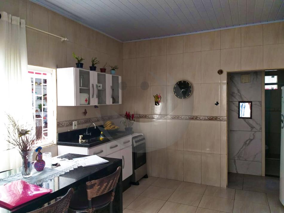 Casa à venda com 3 quartos, 102m² - Foto 3