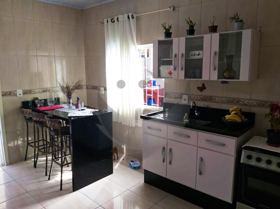 Casa à venda com 3 quartos, 102m² - Foto 4