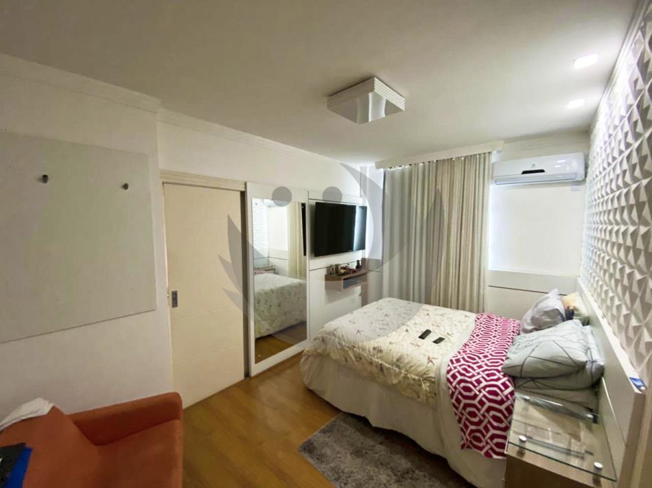 Casa à venda com 3 quartos, 200m² - Foto 4