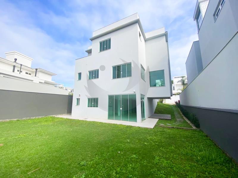 Casa à venda com 3 quartos, 361m² - Foto 22