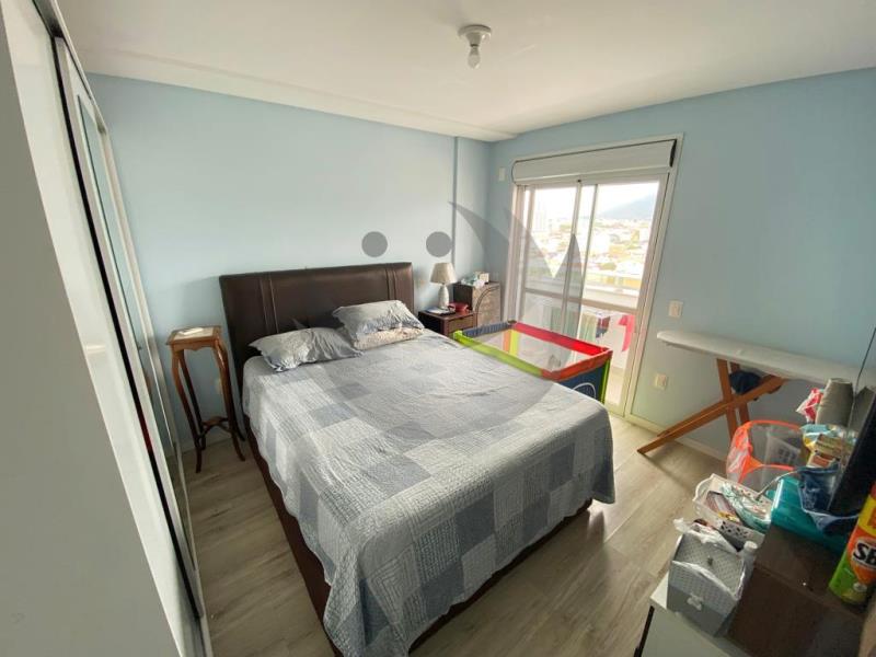 Apartamento à venda com 2 quartos, 72m² - Foto 5