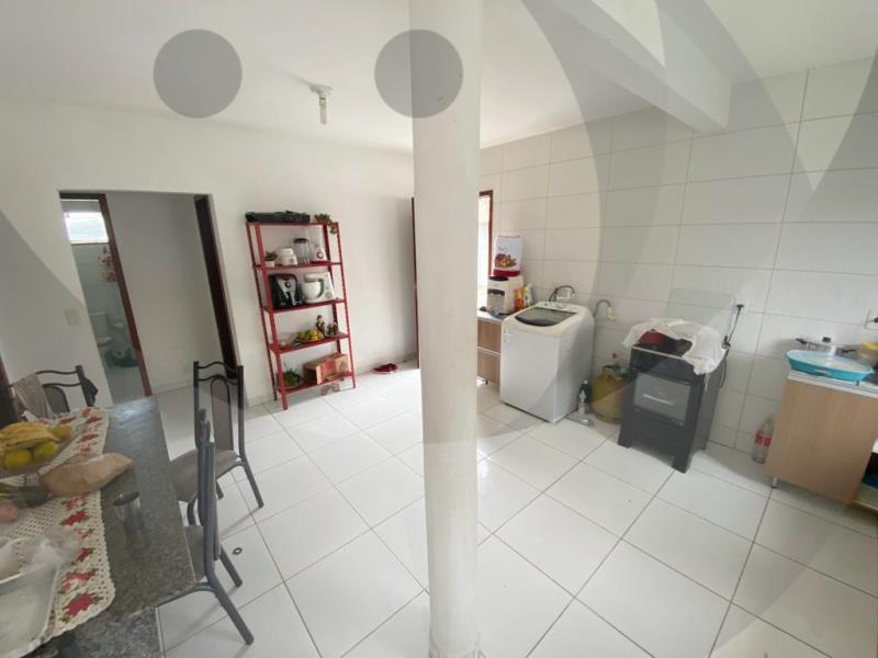 Casa à venda com 3 quartos, 68m² - Foto 3