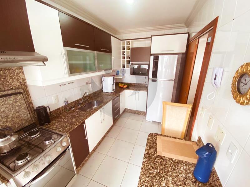 Apartamento à venda com 3 quartos, 92m² - Foto 3