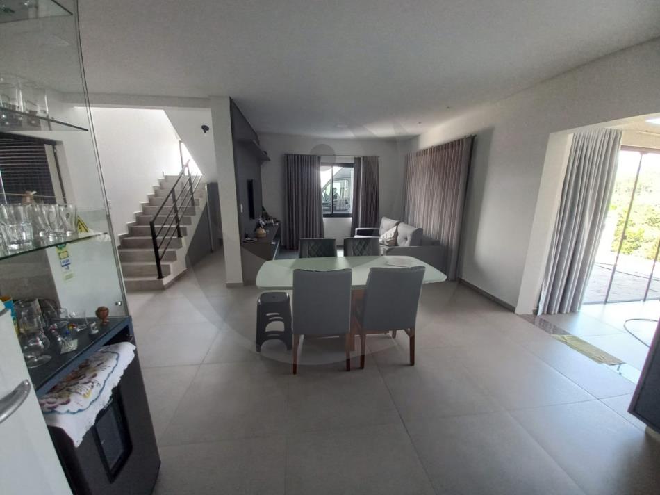 Casa à venda com 2 quartos, 240m² - Foto 5