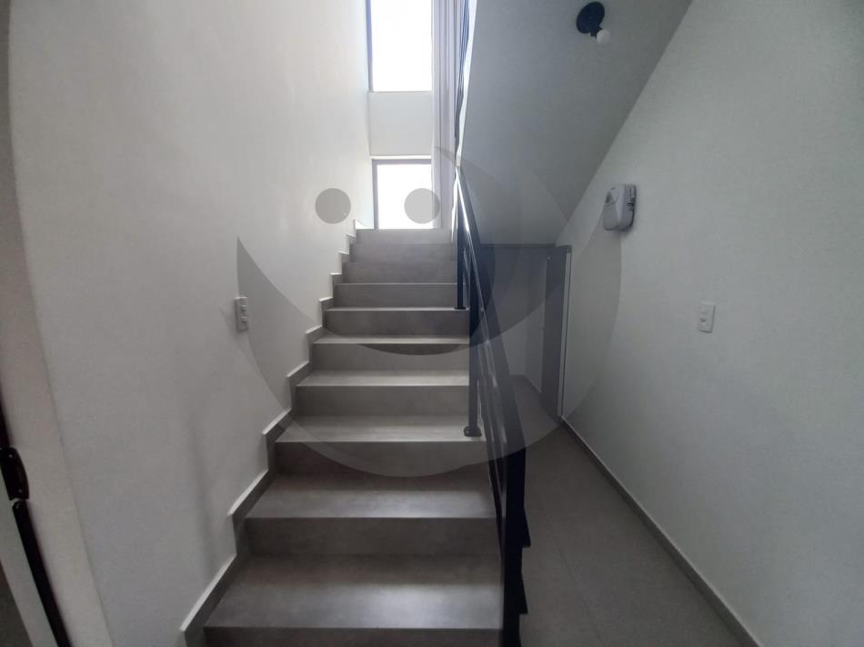 Casa à venda com 2 quartos, 240m² - Foto 14