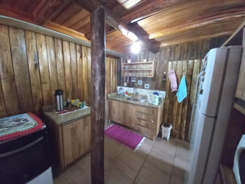 Casa à venda com 3 quartos, 100m² - Foto 17