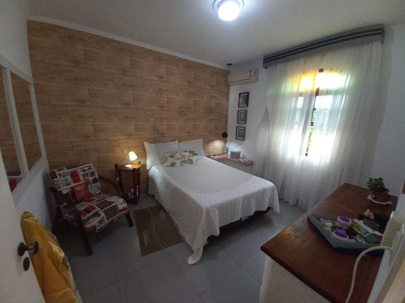 Casa à venda com 3 quartos, 360m² - Foto 9