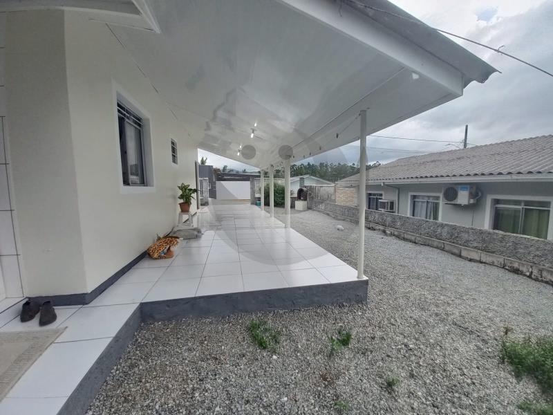 Casa à venda com 3 quartos, 300m² - Foto 5