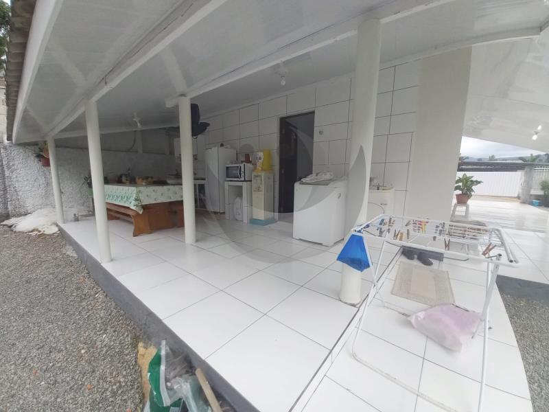 Casa à venda com 3 quartos, 300m² - Foto 6