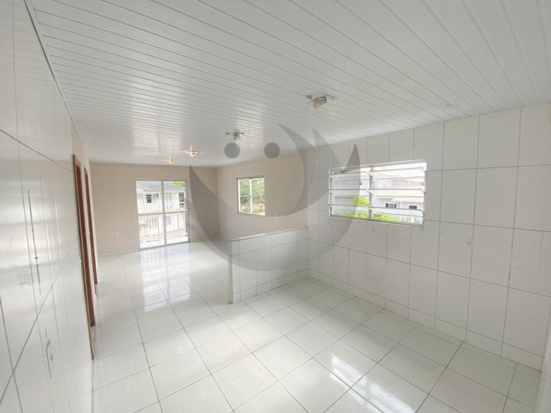 Casa para alugar com 2 quartos, 72m² - Foto 4