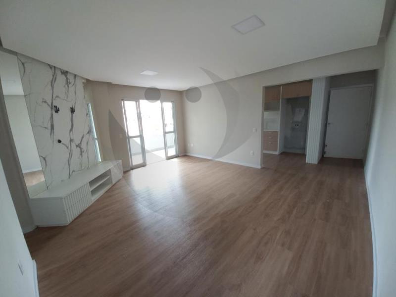 Apartamento à venda com 3 quartos, 98m² - Foto 2