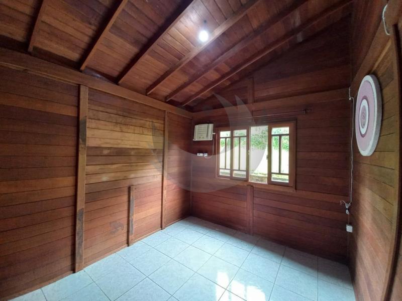 Casa à venda com 3 quartos, 556m² - Foto 14