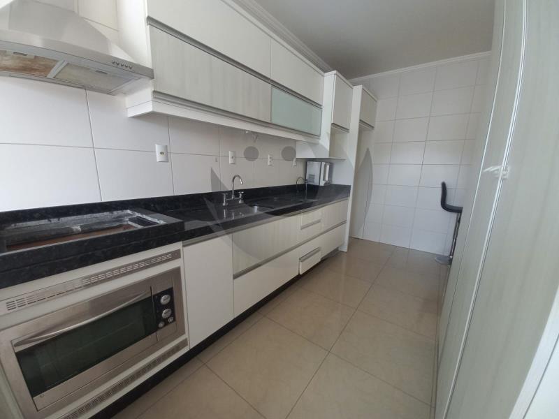 Apartamento à venda com 3 quartos, 104m² - Foto 6