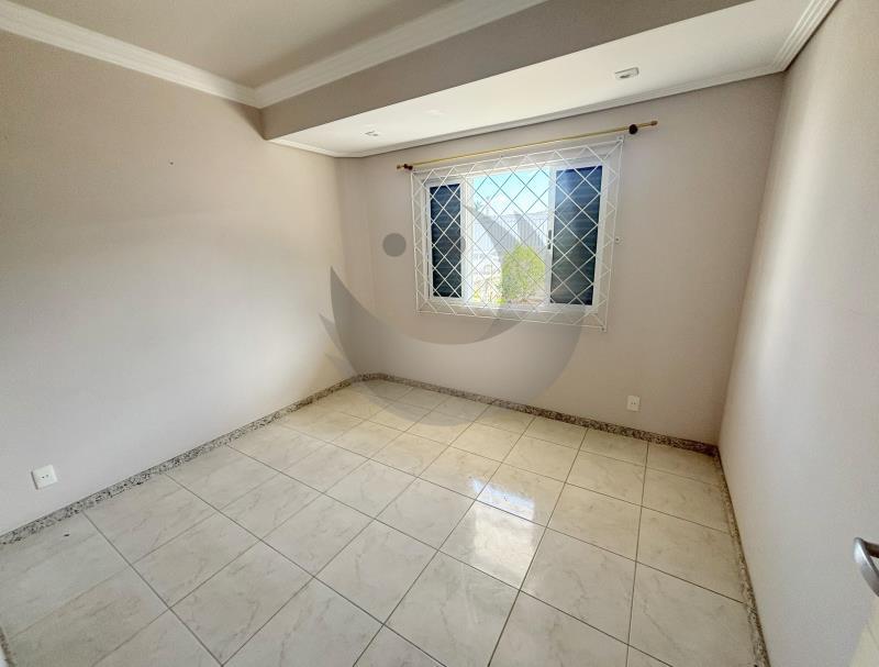 Casa para alugar com 3 quartos, 300m² - Foto 15