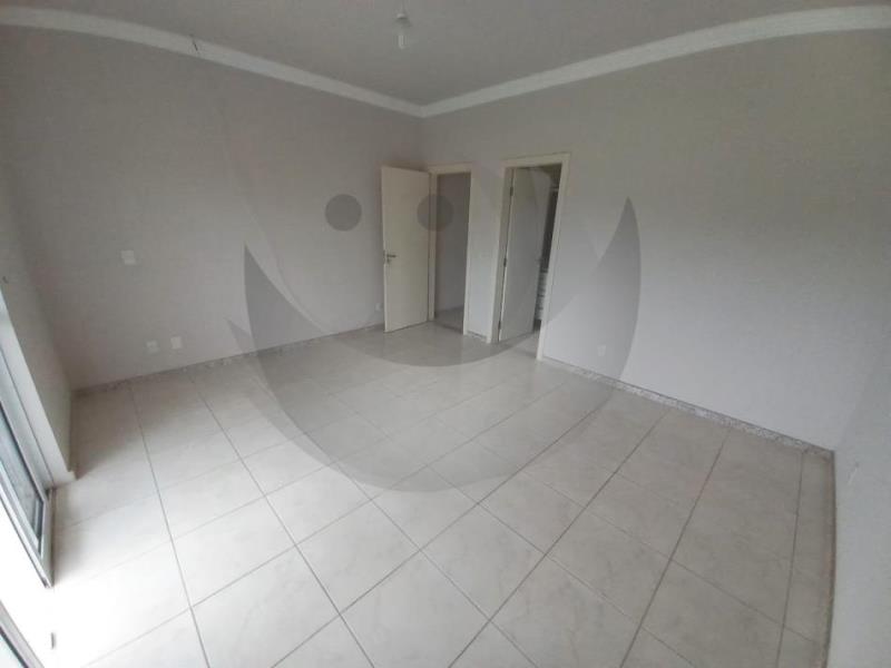 Casa para alugar com 3 quartos, 300m² - Foto 24