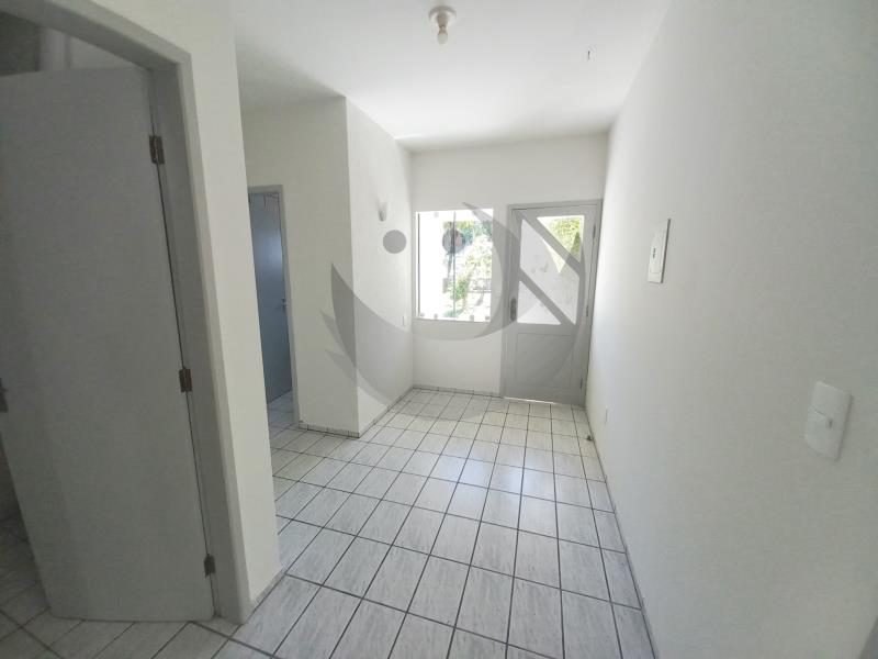 Casa à venda com 3 quartos, 450m² - Foto 14