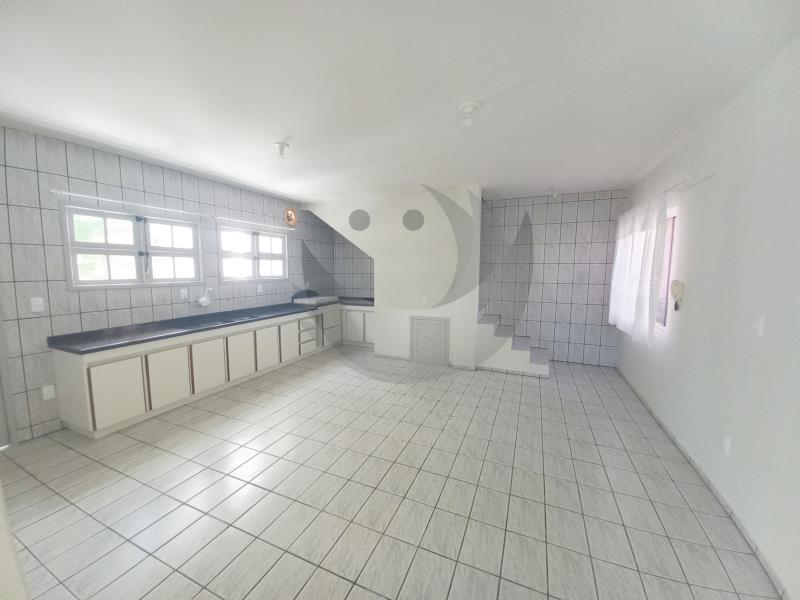 Casa à venda com 3 quartos, 450m² - Foto 15