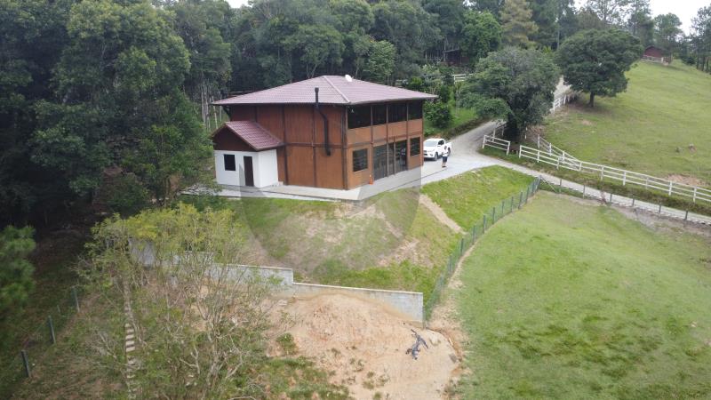 Fazenda à venda com 5 quartos, 57m² - Foto 3