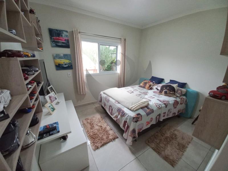 Casa à venda com 3 quartos, 250m² - Foto 14