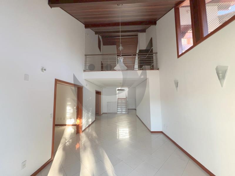 Casa à venda com 4 quartos, 220m² - Foto 6