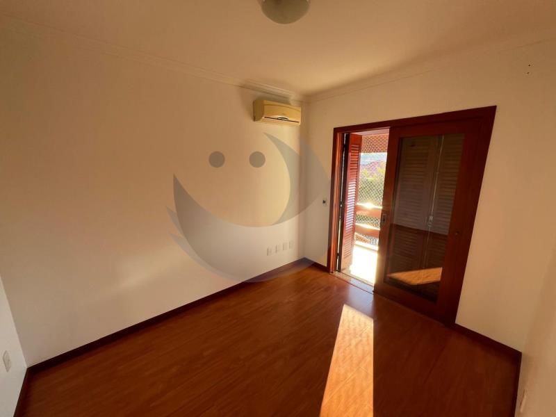 Casa à venda com 4 quartos, 220m² - Foto 22