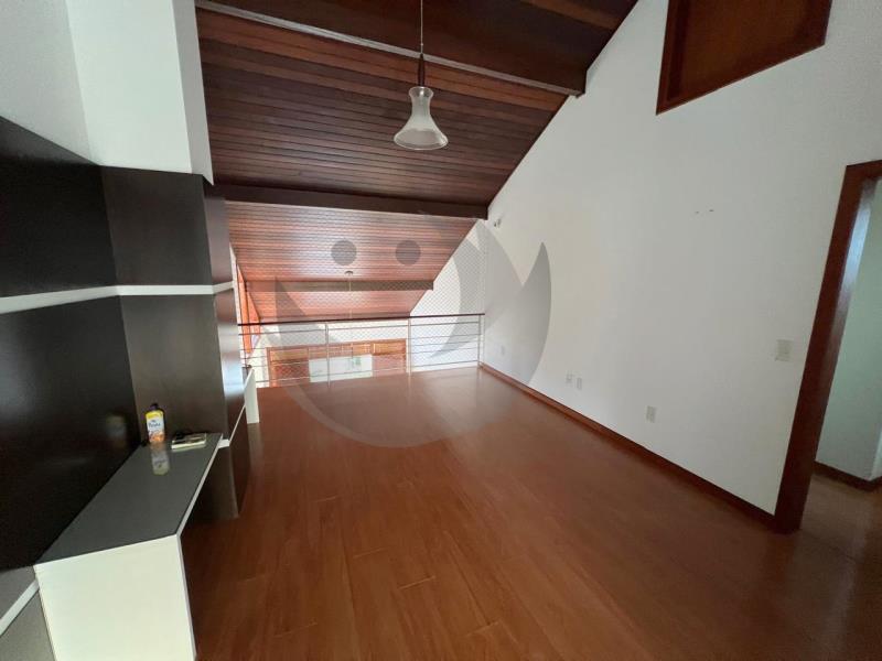 Casa à venda com 4 quartos, 220m² - Foto 24