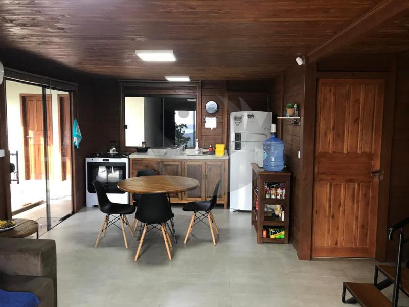 Casa à venda com 3 quartos, 1217m² - Foto 11