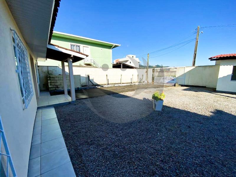 Casa à venda com 2 quartos, 80m² - Foto 12