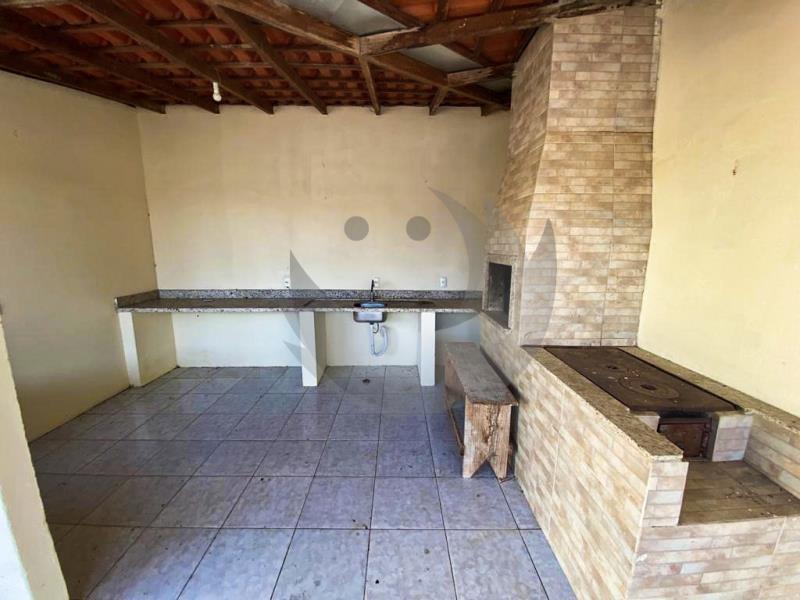 Casa à venda com 2 quartos, 80m² - Foto 15