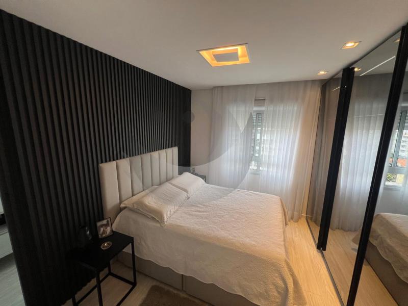 Apartamento à venda com 2 quartos, 70m² - Foto 11